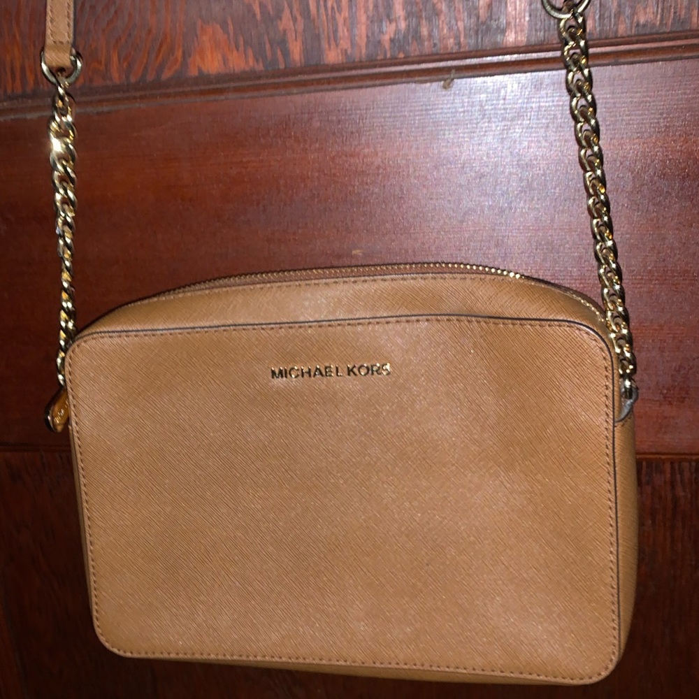 michael kors jet set crossbody bag